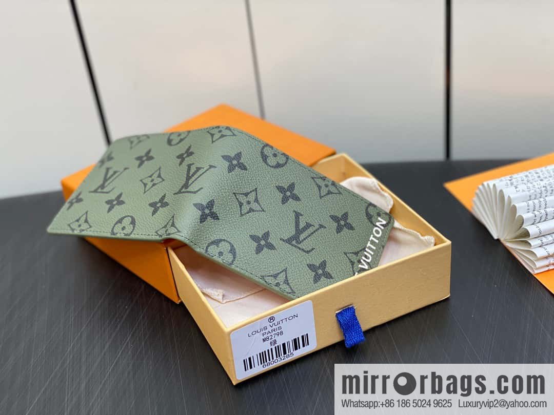 [Original single boutique] M82798 green, silk screen suit wallet series Slender wallet