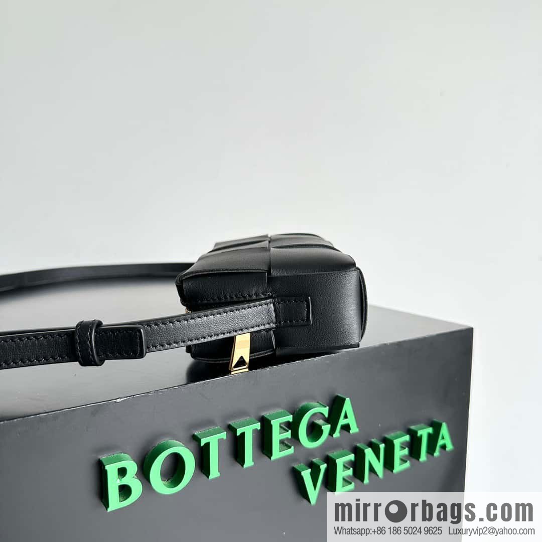 Bv early autumn new Cassette mobile phone bag, messenger bag, model; 755031 black