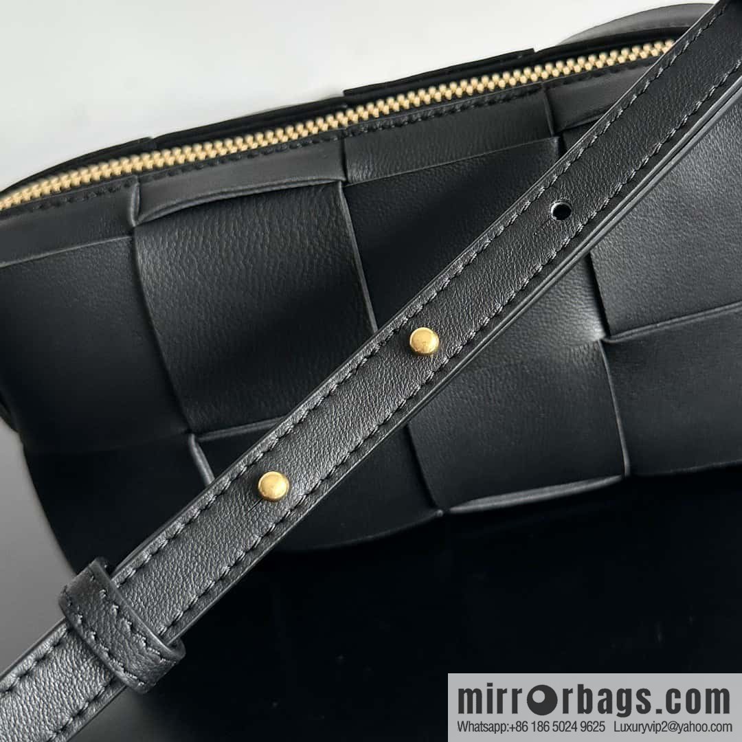 Bv early autumn new Cassette mobile phone bag, messenger bag, model; 755031 black