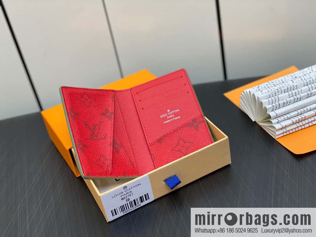 [Original single boutique] M82797 green, silk screen card holder wallet series, pocket wallet