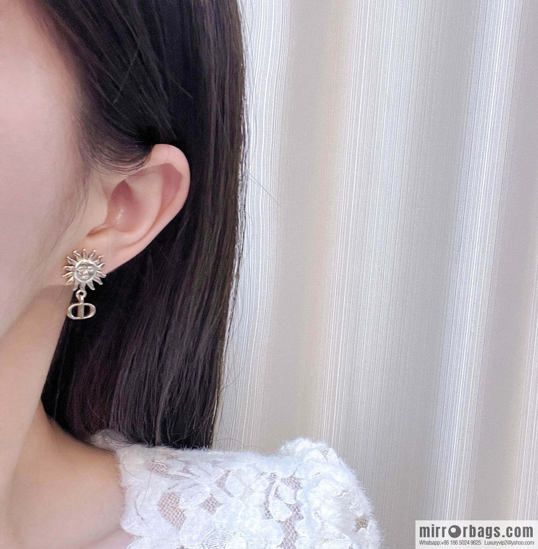 New ☑️ DIOR Dior No Sun Pearl CD Earrings Earrings
