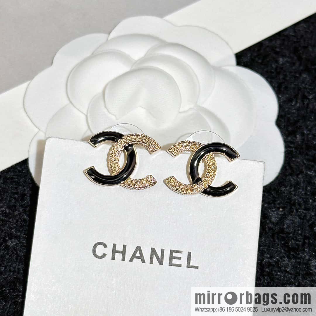 ❗️New ❗️☀️ New ☑️ Chanel C1 semi-black drip earrings ☀️