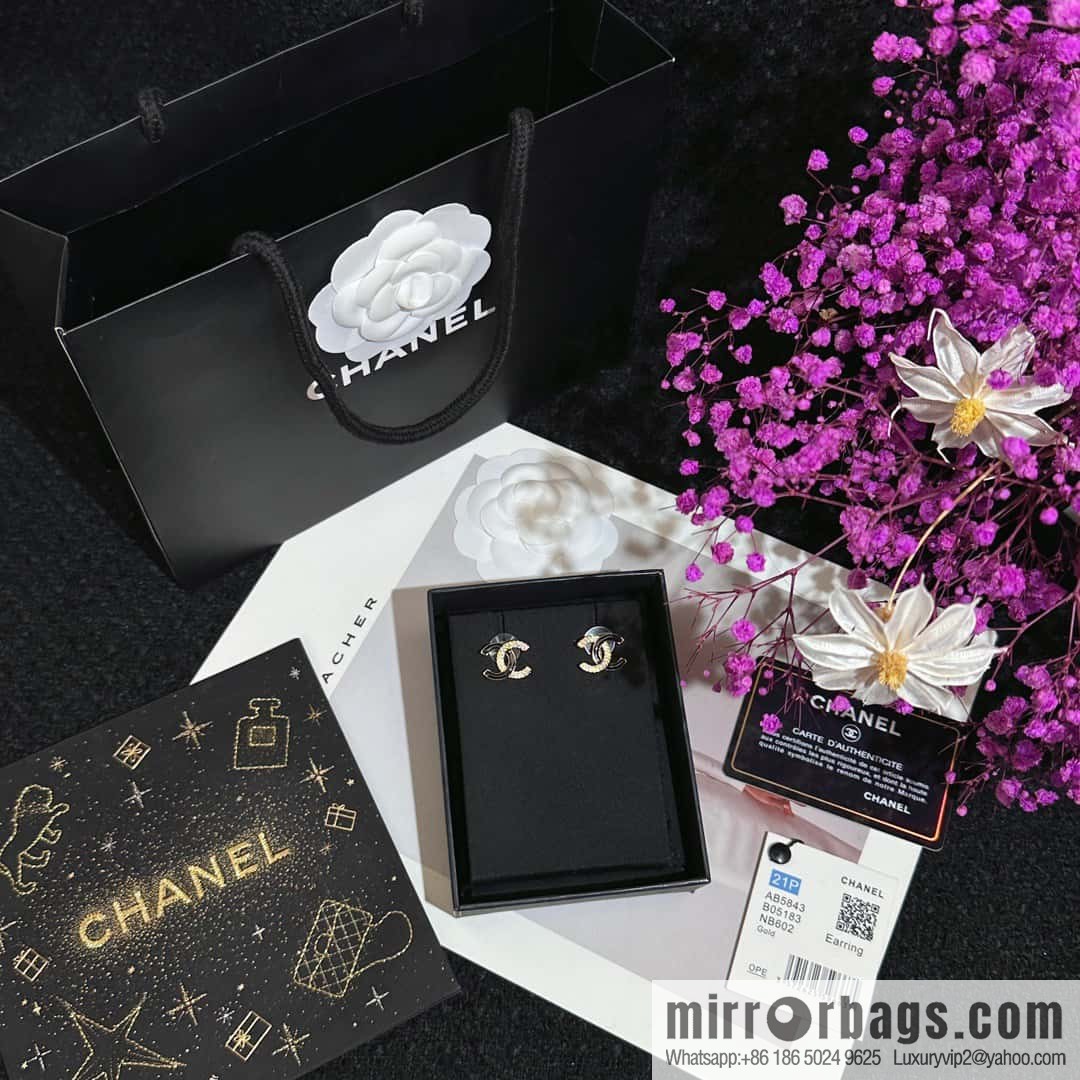 ❗️New ❗️☀️ New ☑️ Chanel C1 semi-black drip earrings ☀️