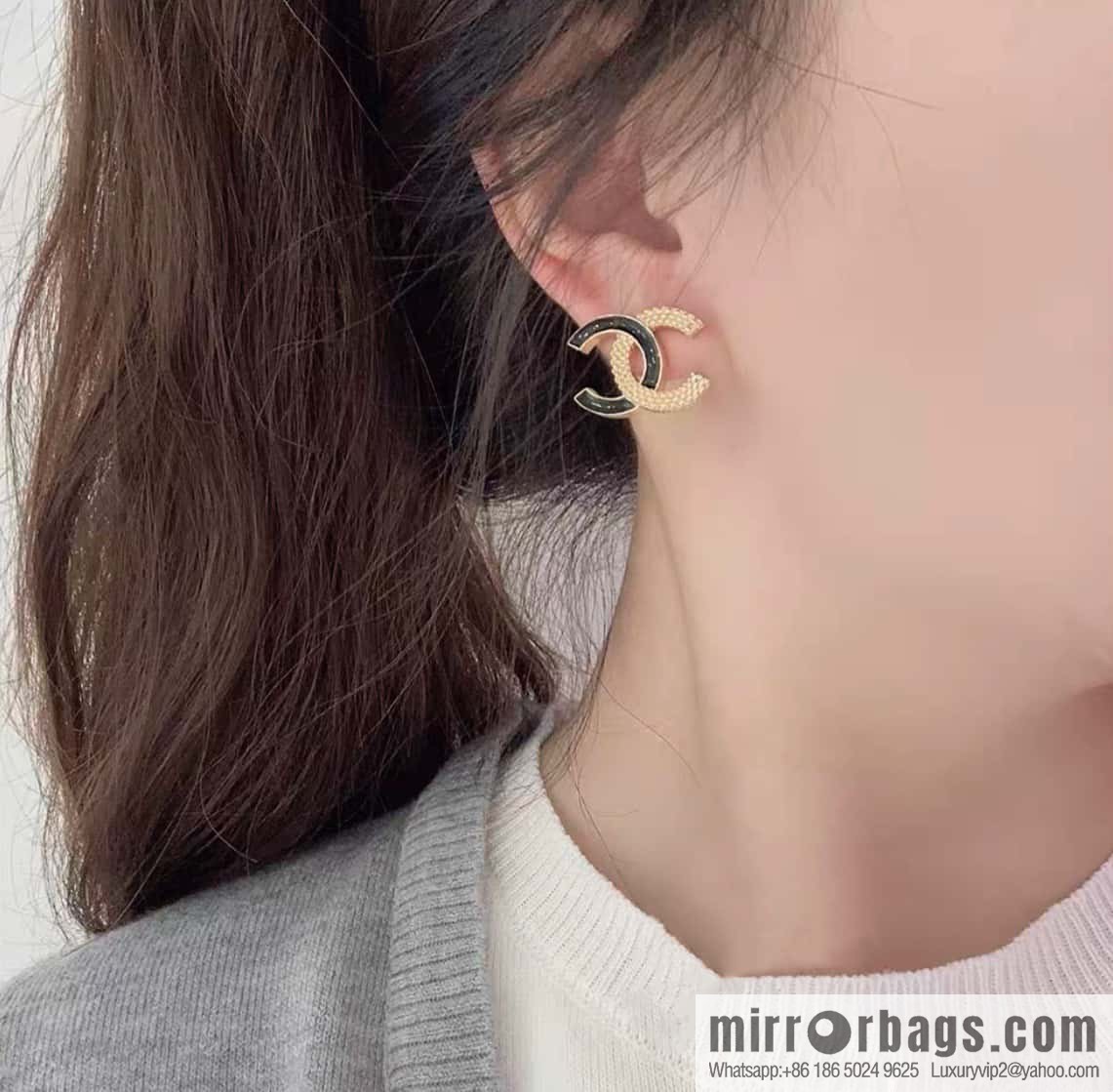 ❗️New ❗️☀️ New ☑️ Chanel C1 semi-black drip earrings ☀️