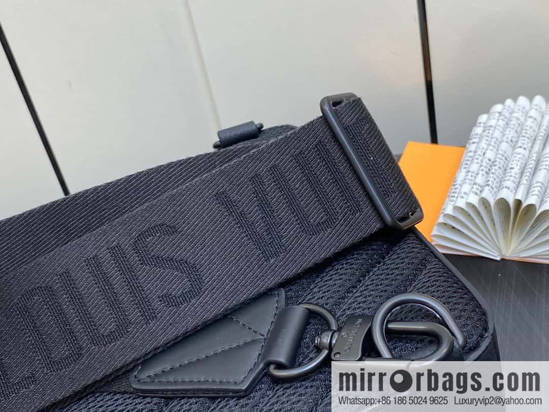 [Original order boutique] M23736 black full leather breast bag series Pilot slingback handbag, pilot sling bag