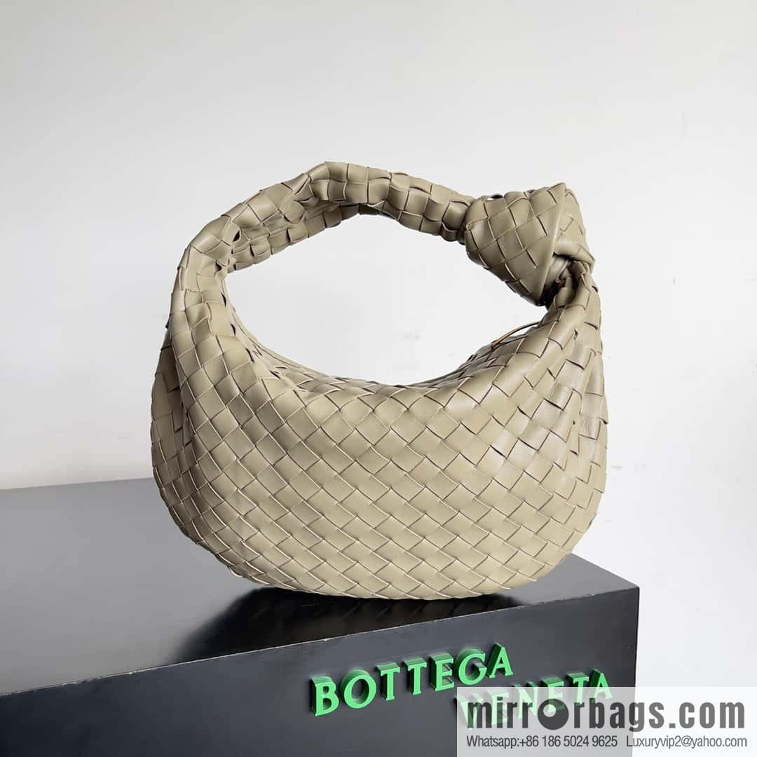 Bv2022 new product, medium Jodie braided knotted round hobo bag, model number: 690225 taupe.