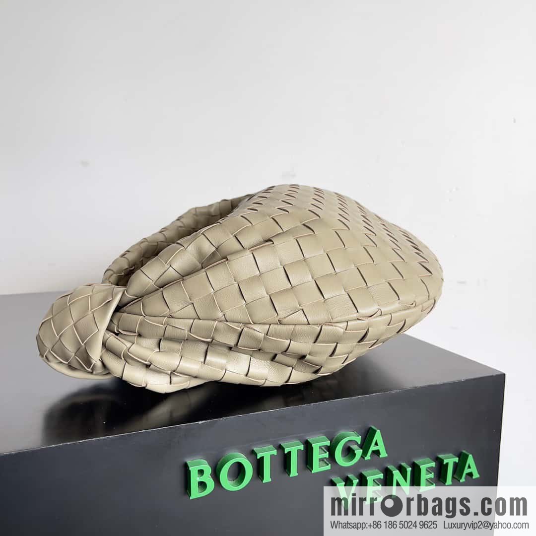 Bv2022 new product, medium Jodie braided knotted round hobo bag, model number: 690225 taupe.