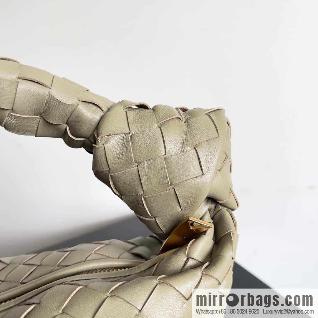 Bv2022 new product, medium Jodie braided knotted round hobo bag, model number: 690225 taupe.