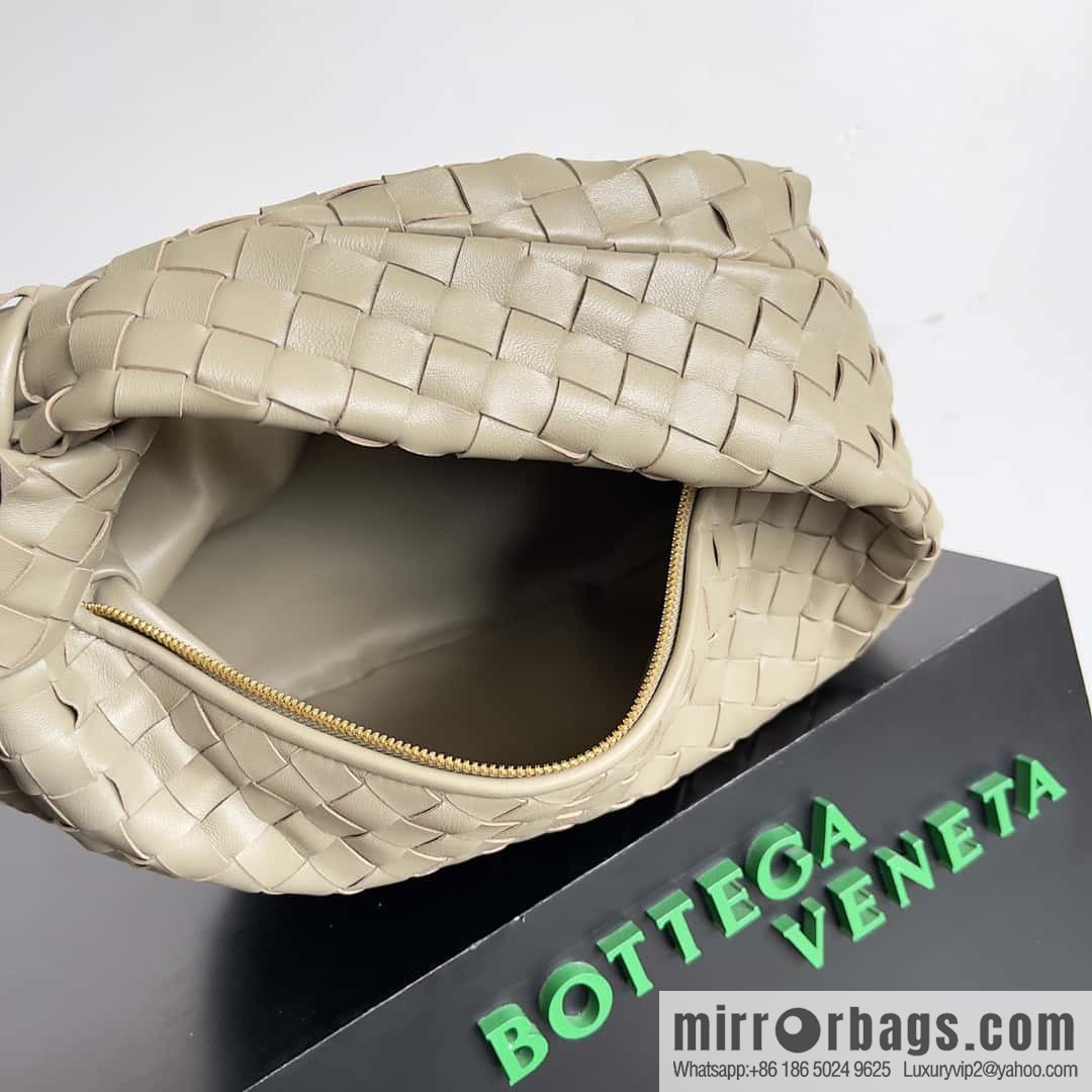 Bv2022 new product, medium Jodie braided knotted round hobo bag, model number: 690225 taupe.