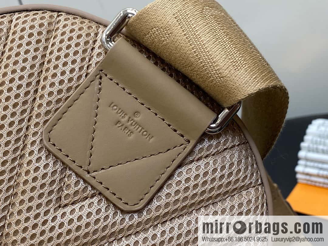 [Original order boutique] M23765 blue, full leather breast bag shoulder bag series, autumn and winter new PILOT shoulder bag