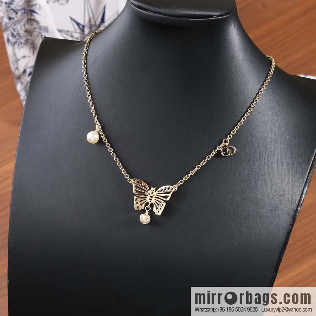 New ☑️ DIOR DIOR MÉTAMORPHOSE butterfly necklace