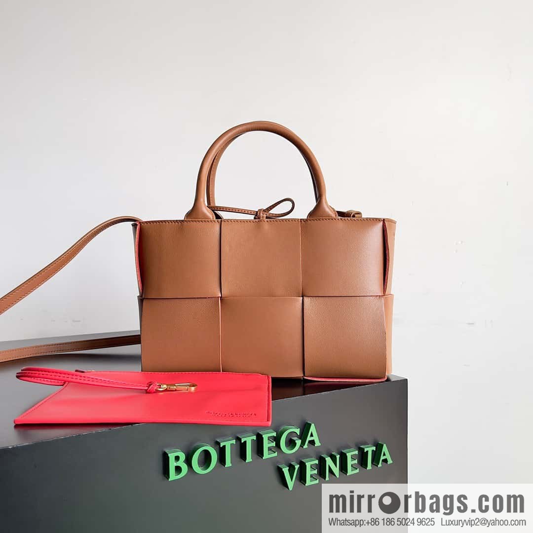 BV mini Tote bag 25cm light brown and red, model 709337.
