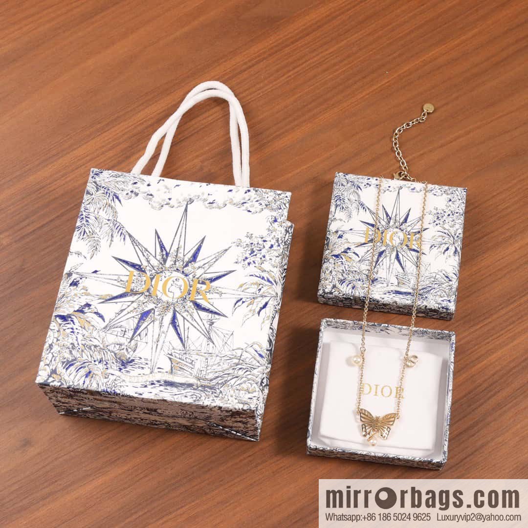 New ☑️ DIOR DIOR MÉTAMORPHOSE butterfly necklace
