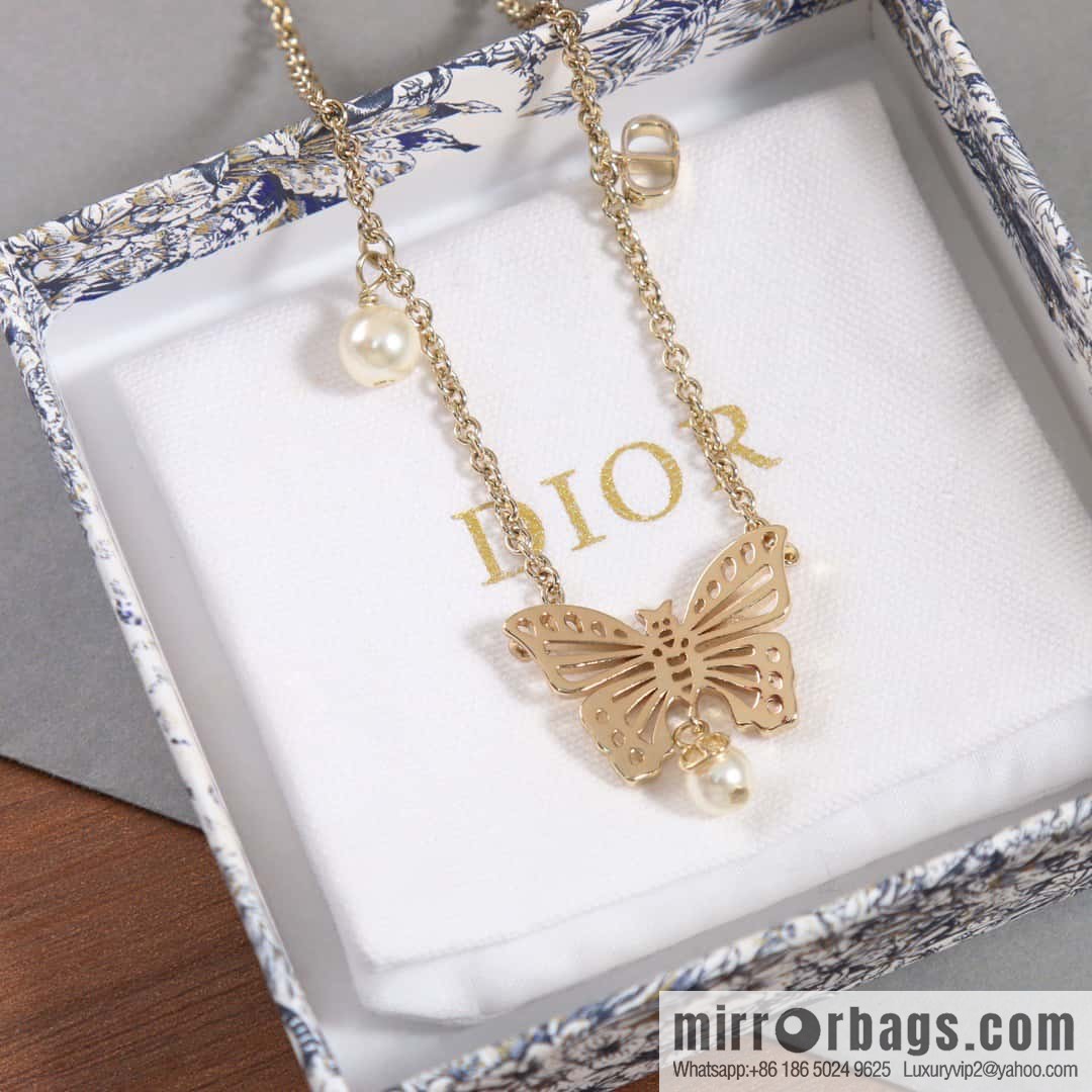 New ☑️ DIOR DIOR MÉTAMORPHOSE butterfly necklace