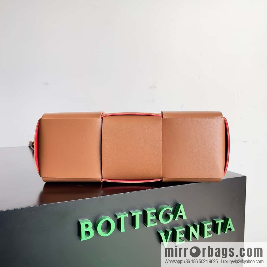 BV mini Tote bag 25cm light brown and red, model 709337.