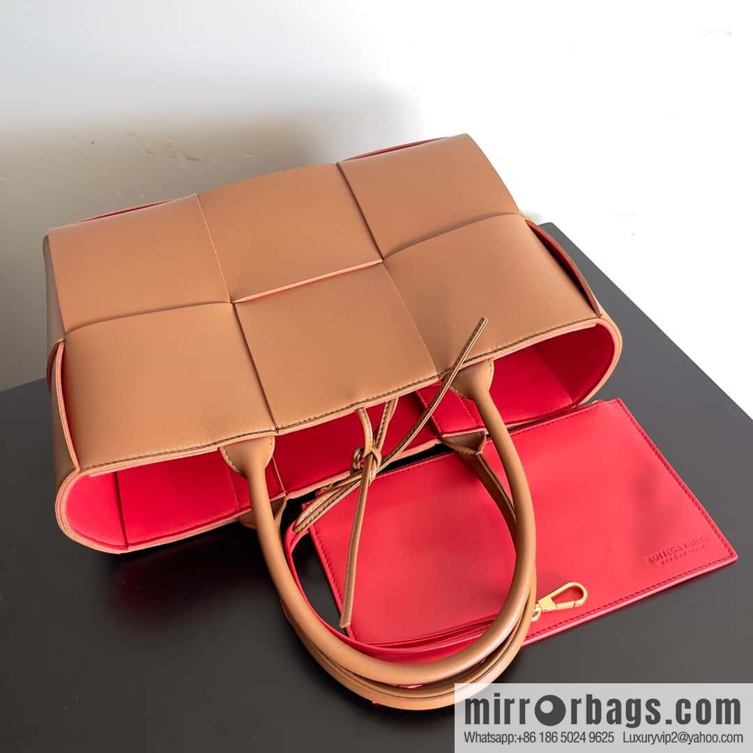BottegaVeneta 30cm light brown red Intrecciato woven sheepskin two-color leather (fabric) tote handbag model: 652867