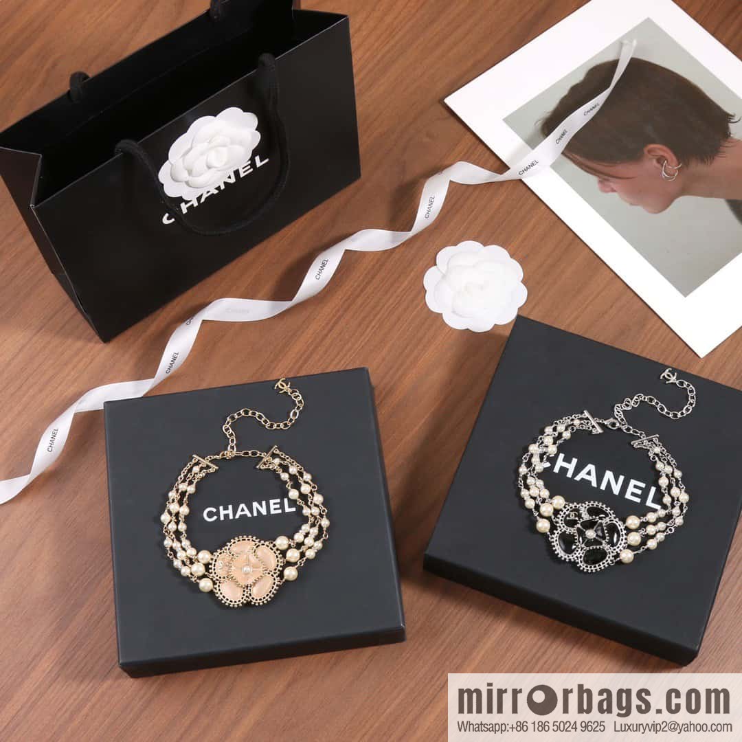 ☀️New ☑️ Chanel Double C Pink Black Camellia Pearl Necklace ☀️