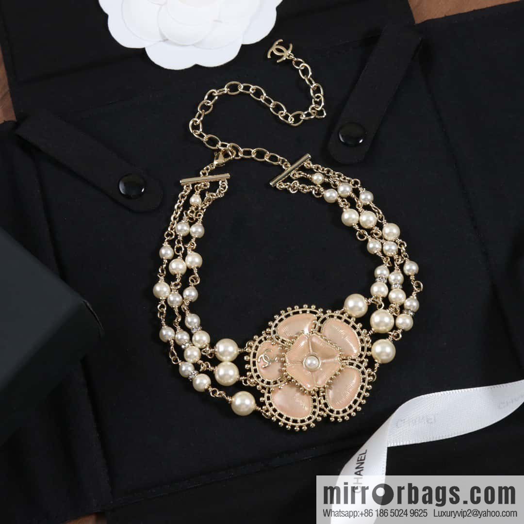☀️New ☑️ Chanel Double C Pink Black Camellia Pearl Necklace ☀️