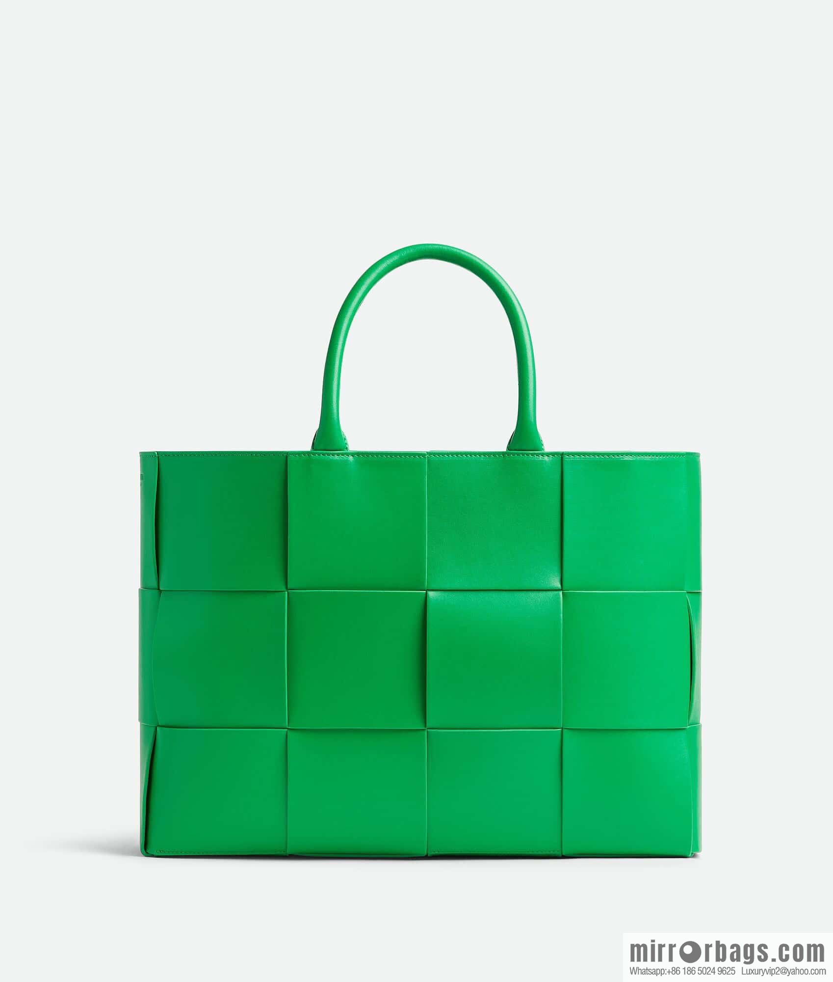 38Cm small four grid B home 2023 early spring new Arco Tote clutch bag model; 729244 Intreccio woven leather (fabric) tote handbag