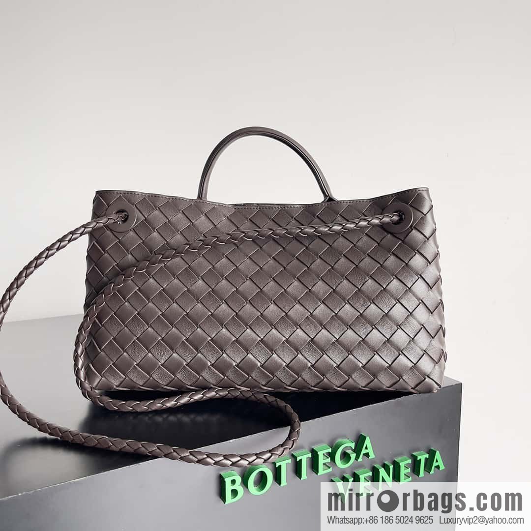 Bottega Veneta's new horizontal Andiamond handbag, model number: 754990 chocolate