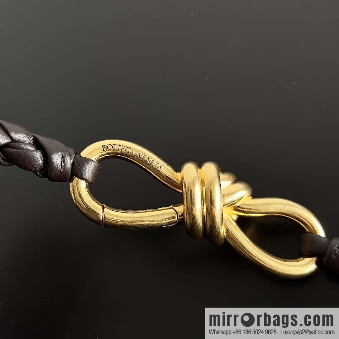 Bottega Veneta's new horizontal Andiamond handbag, model number: 754990 chocolate