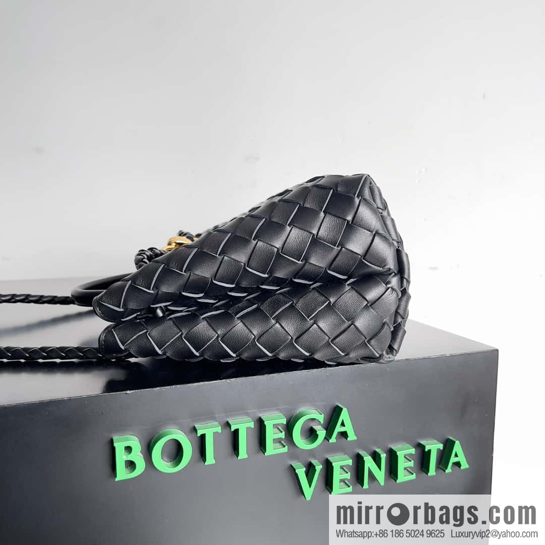 Bottega Veneta new horizontal Andiamond handbag, model number: 754990