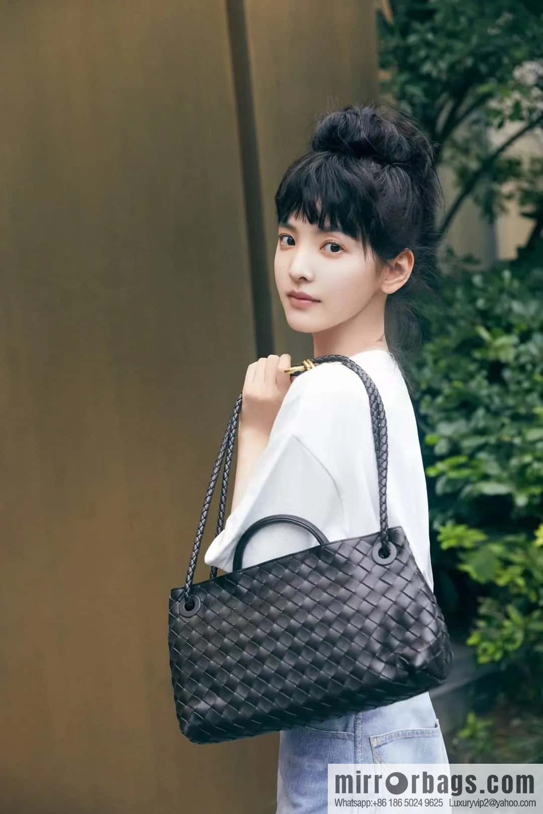 Bottega Veneta new horizontal Andiamond handbag, model number: 754990