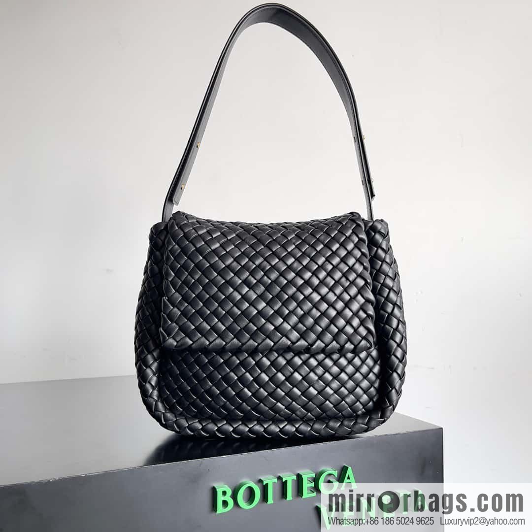 BV autumn and winter new model, Faye Wong same style, classic small weaving pure hand-woven COBBLE shoulder backpack model number: 709418 black