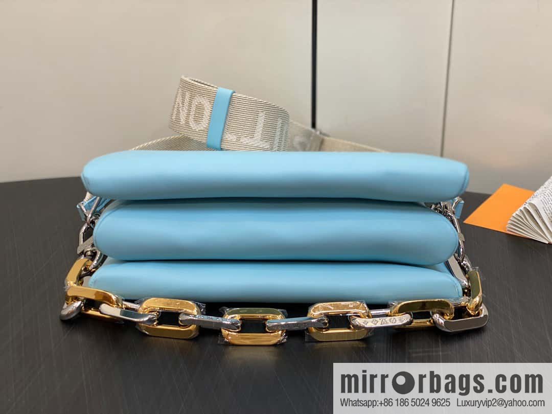[Original order boutique] M22394 blue-green, full leather chain bag series, this Coussin small handbag.