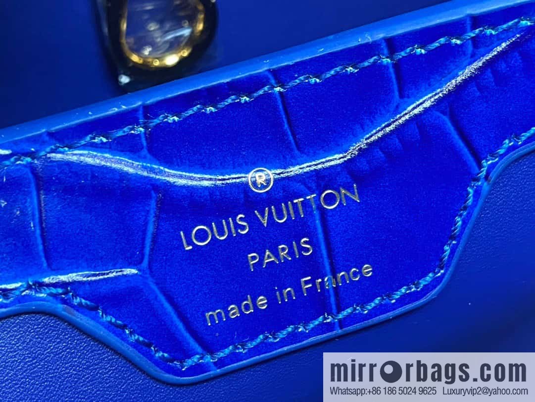 [Original order boutique] M48865 blue, crocodile pattern full leather cap that English series Capucines mini handbag