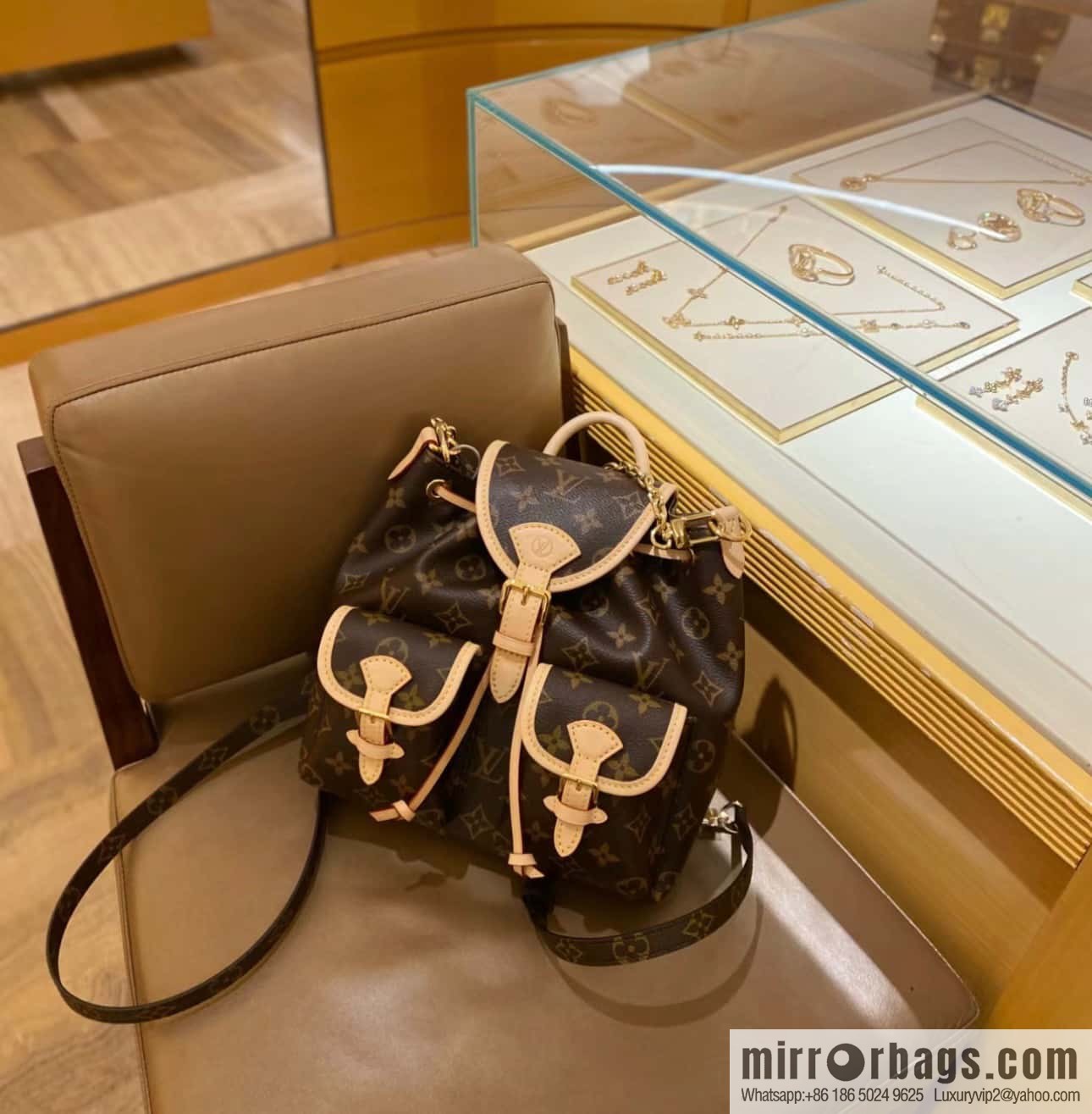 [Original single boutique] M46932 monogram backpack series Excursion small backpack