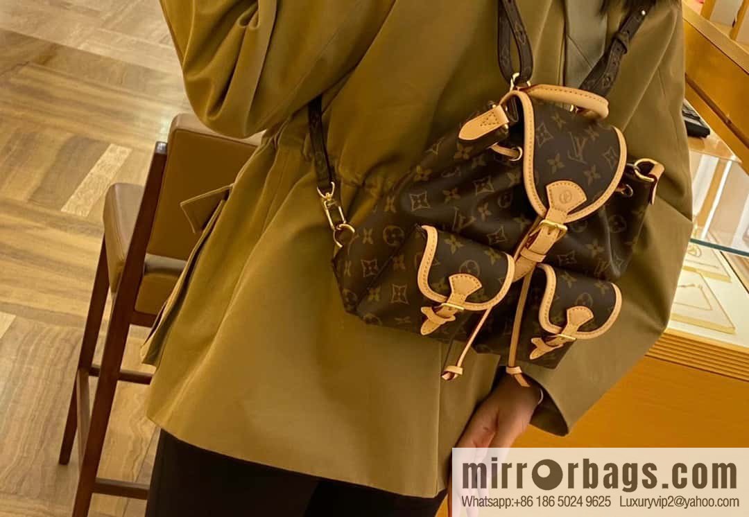 [Original single boutique] M46932 monogram backpack series Excursion small backpack