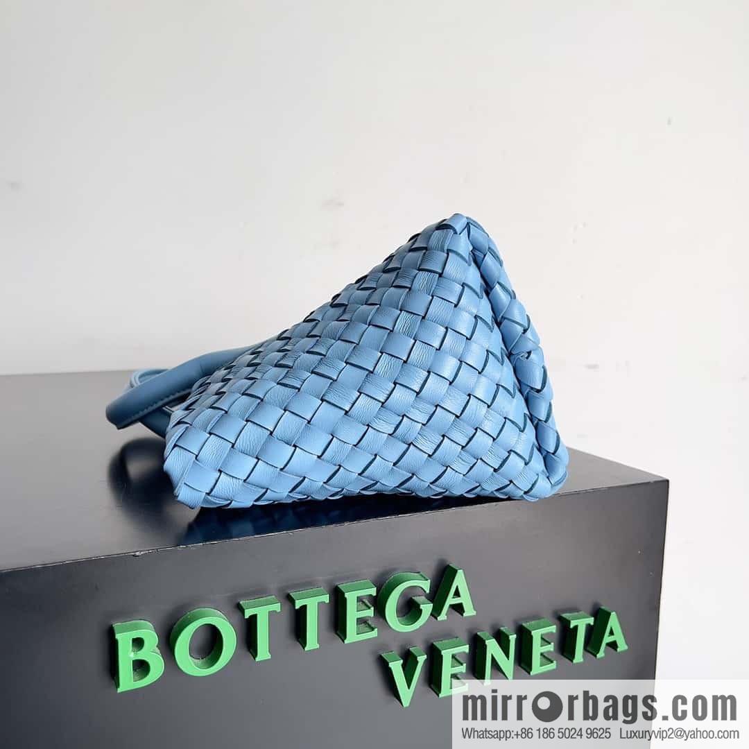 BV Mini Cabat Limited Edition mini vegetable basket BAG model; 709464 hurricane blue