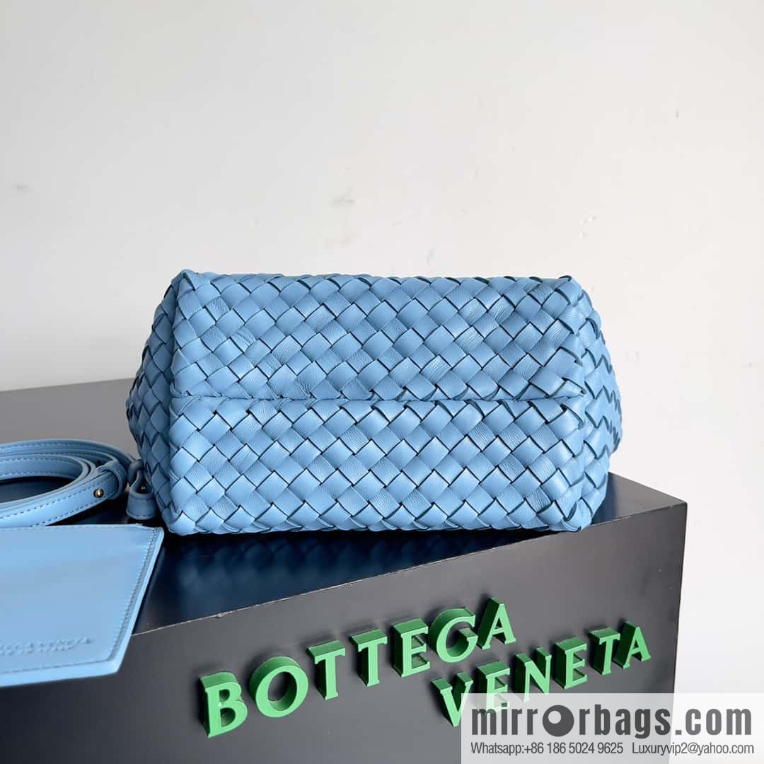 BV Mini Cabat Limited Edition mini vegetable basket BAG model; 709464 hurricane blue