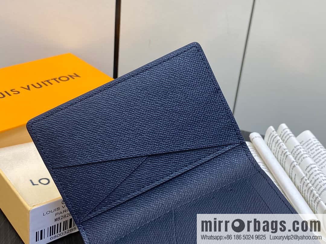 [Original single boutique] M82828 blue, flame card holder wallet series, pocket wallet patchwork