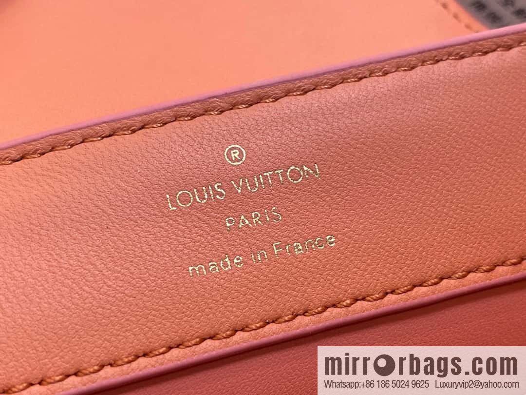 [Original order boutique] M48865 orange, crocodile pattern full leather cap that English series Capucines mini handbag