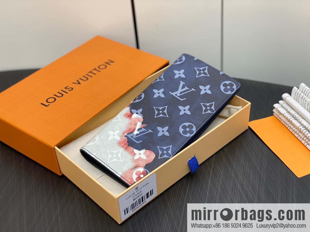 [Original order boutique] M82826 blue, flame suit clip, long wallet series brazza suit clip