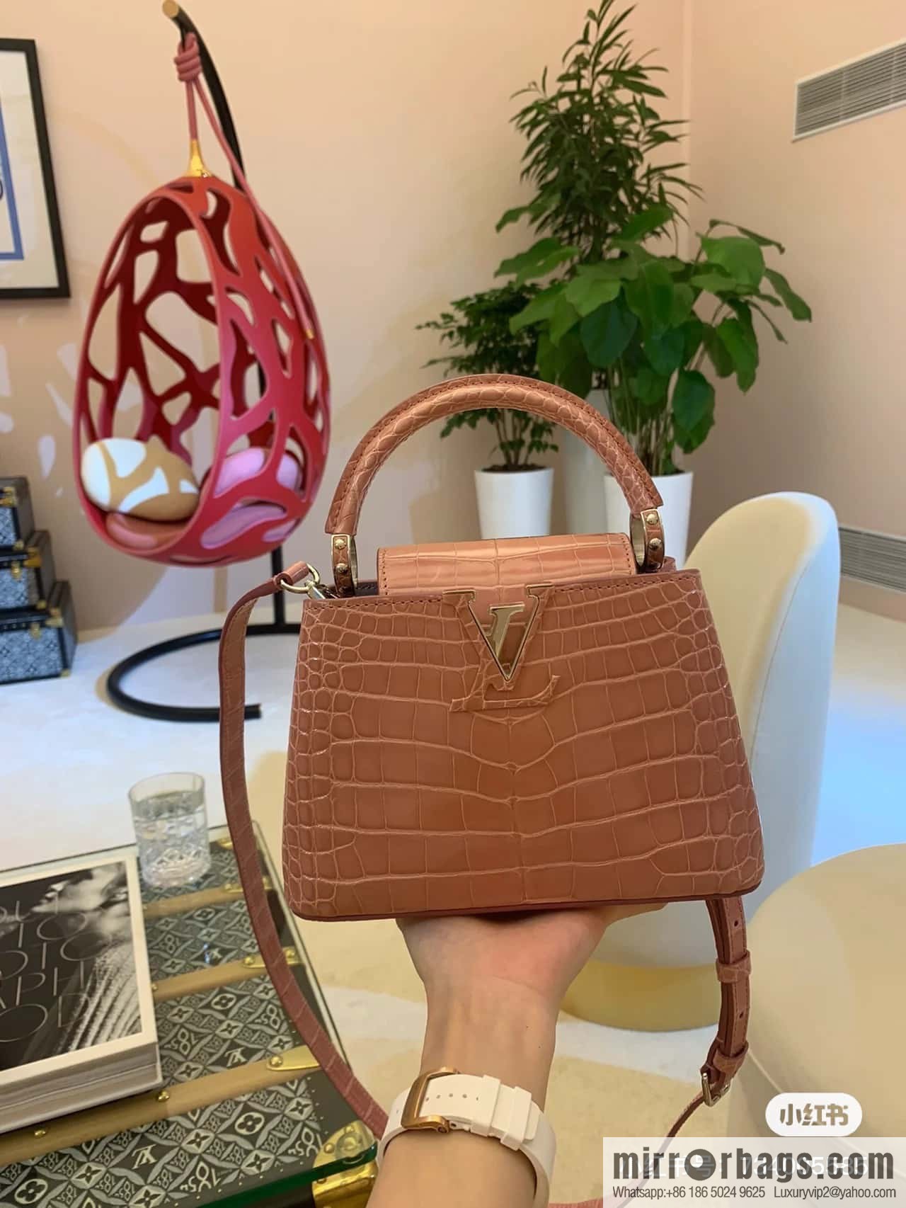 [Original order boutique] M48865 orange, crocodile pattern full leather cap that English series Capucines mini handbag