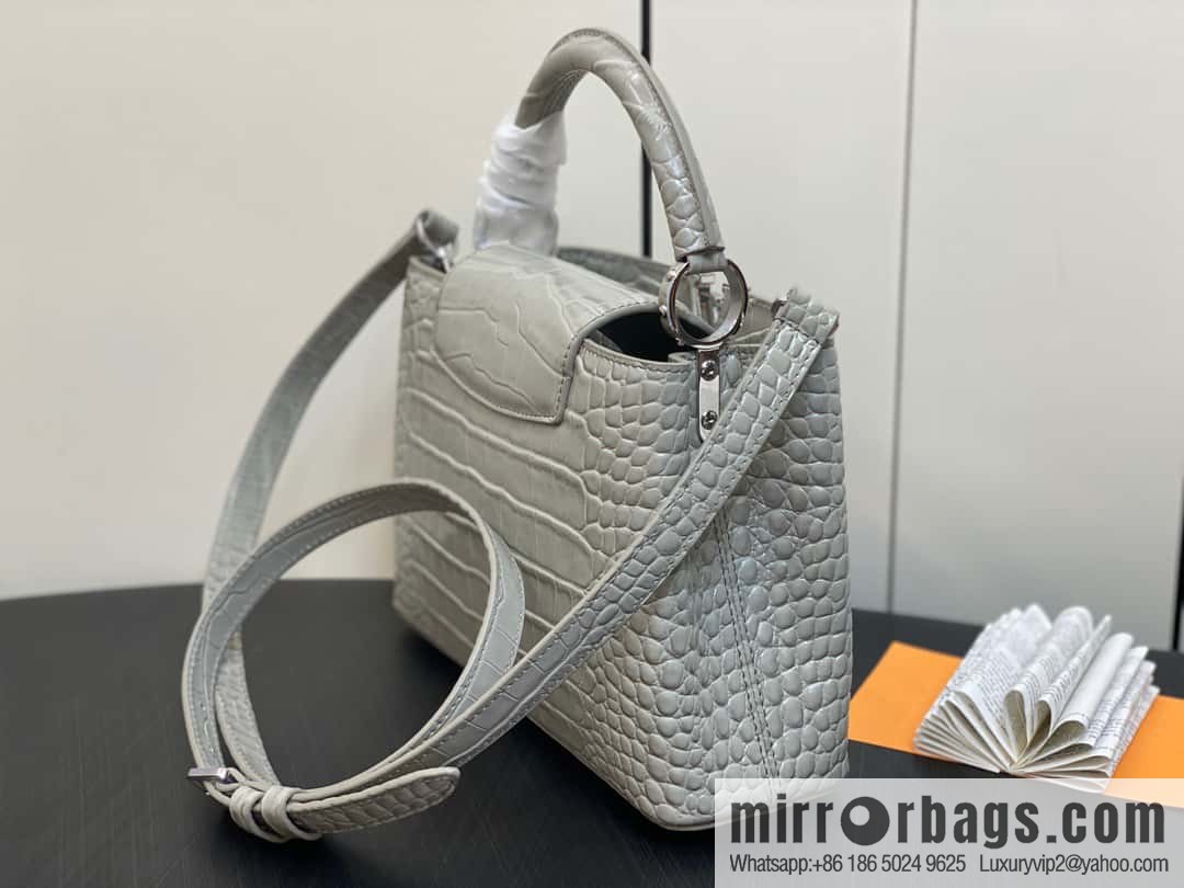 [Original order boutique] M48865 gray, crocodile pattern full leather cap that English series Capucines BB handbag