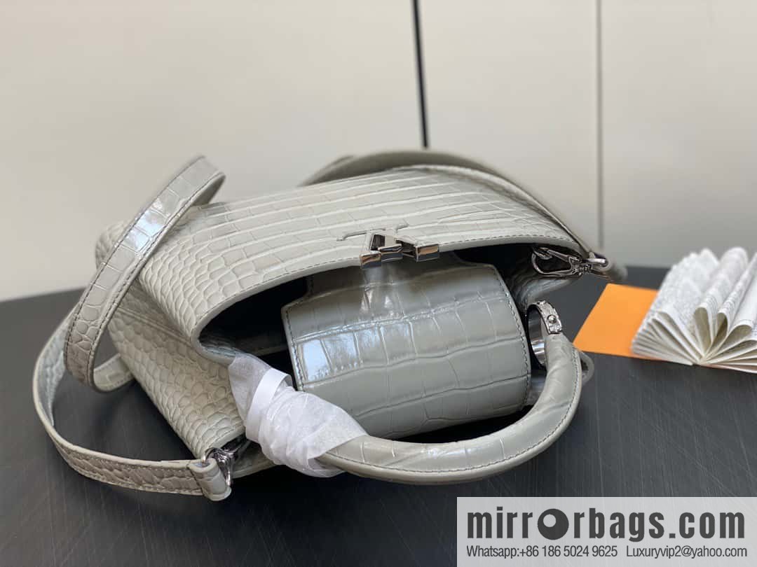 [Original order boutique] M48865 gray, crocodile pattern full leather cap that English series Capucines BB handbag