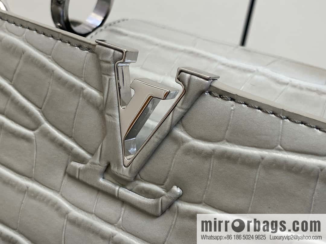 [Original order boutique] M48865 gray, crocodile pattern full leather cap that English series Capucines BB handbag
