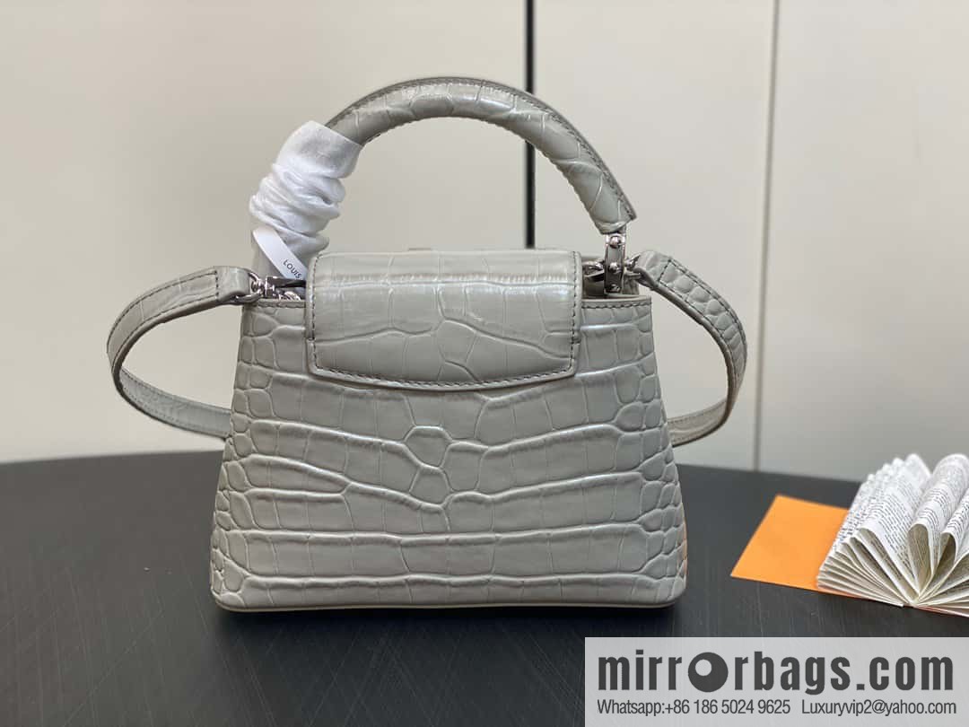 [Original order boutique] M48865 gray, crocodile pattern full leather cap that English series Capucines mini handbag