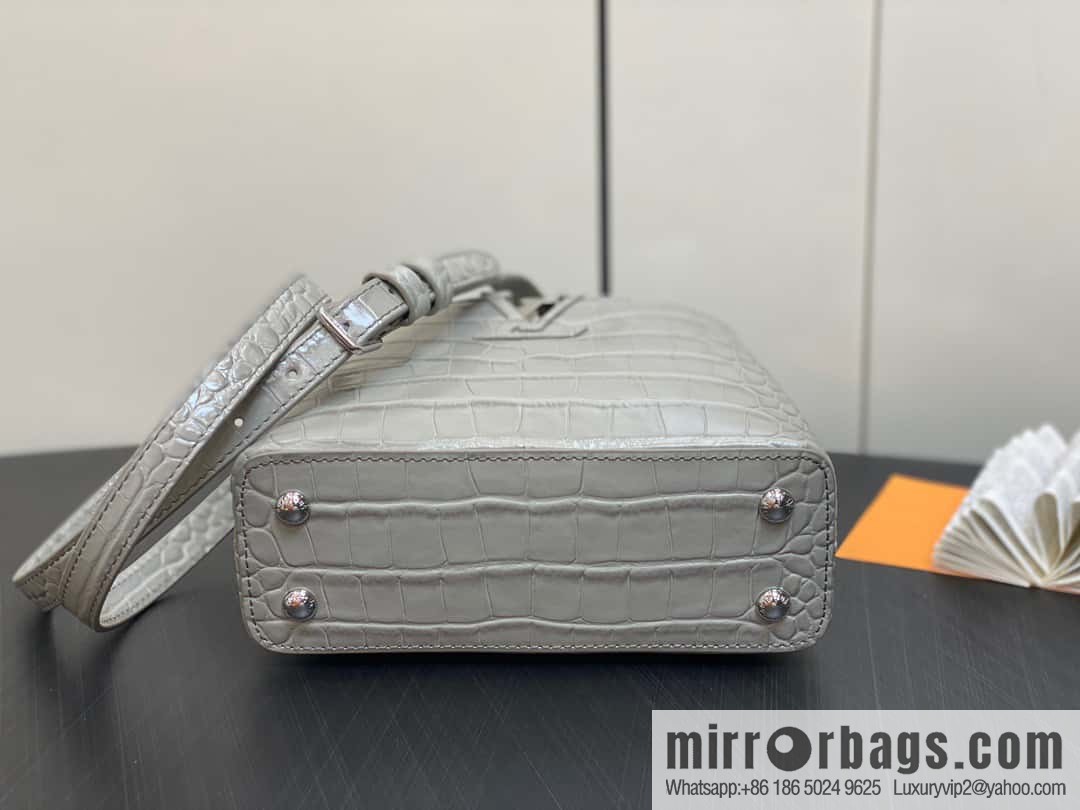 [Original order boutique] M48865 gray, crocodile pattern full leather cap that English series Capucines mini handbag