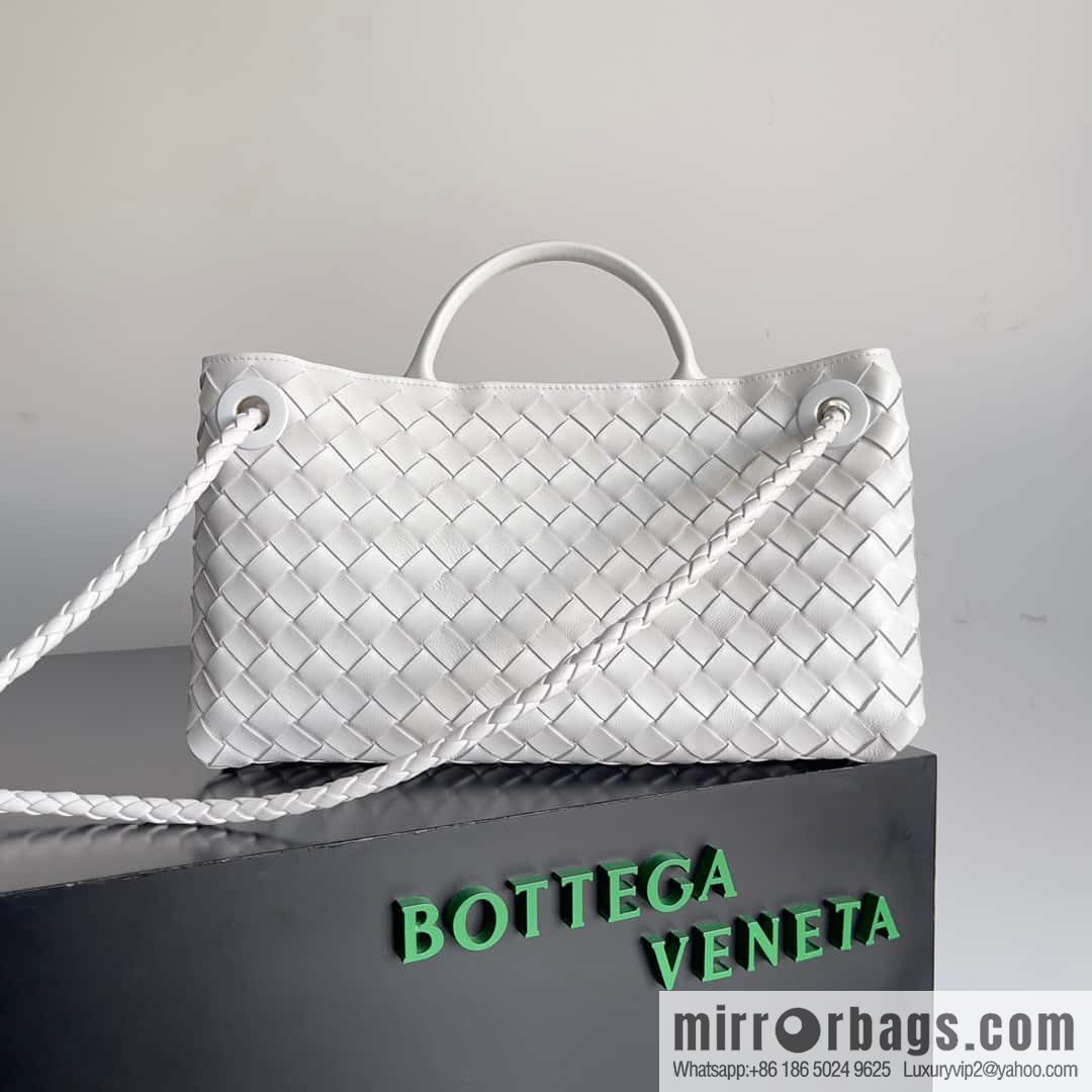 Bottega Veneta new horizontal Andiamond handbag, model number: 754990