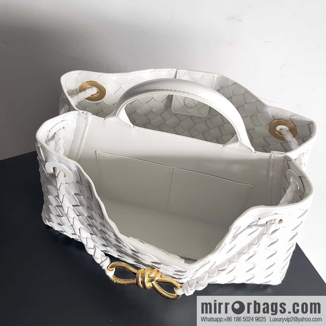 Bottega Veneta new horizontal Andiamond handbag, model number: 754990