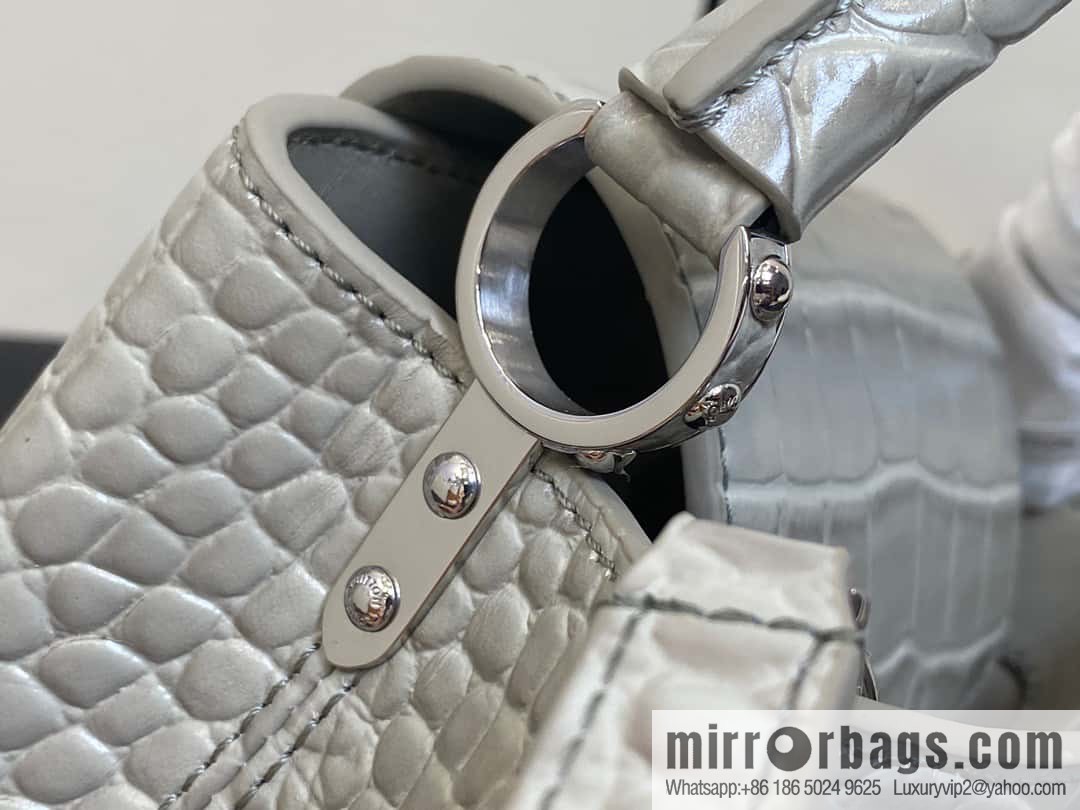 [Original order boutique] M48865 gray, crocodile pattern full leather cap that English series Capucines mini handbag