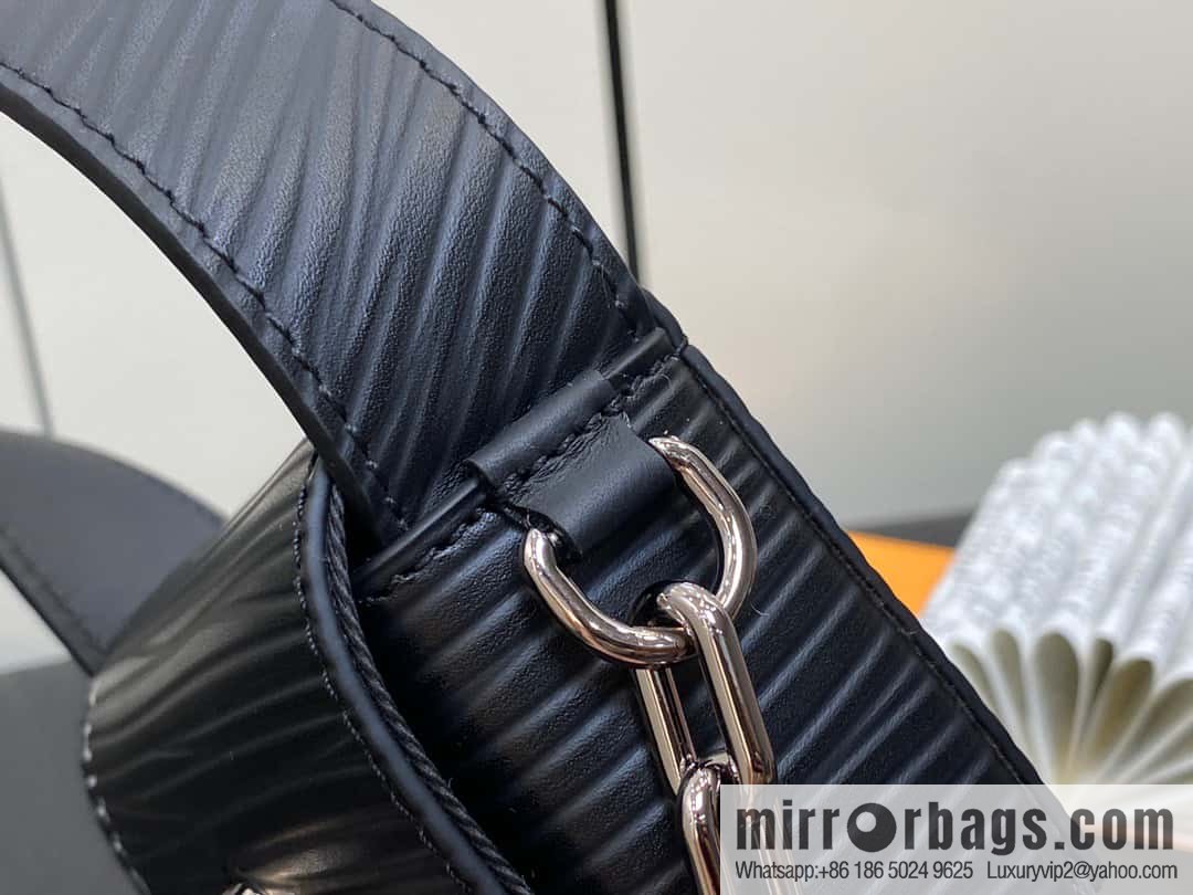 [Original single boutique] M23837 black full leather epi mini men's bag, tip bag micro steamer handbag