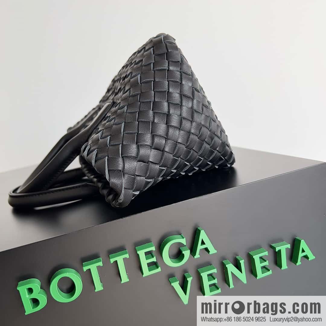 BV Mini Cabat limited edition mini vegetable basket BAG model; 709464 black