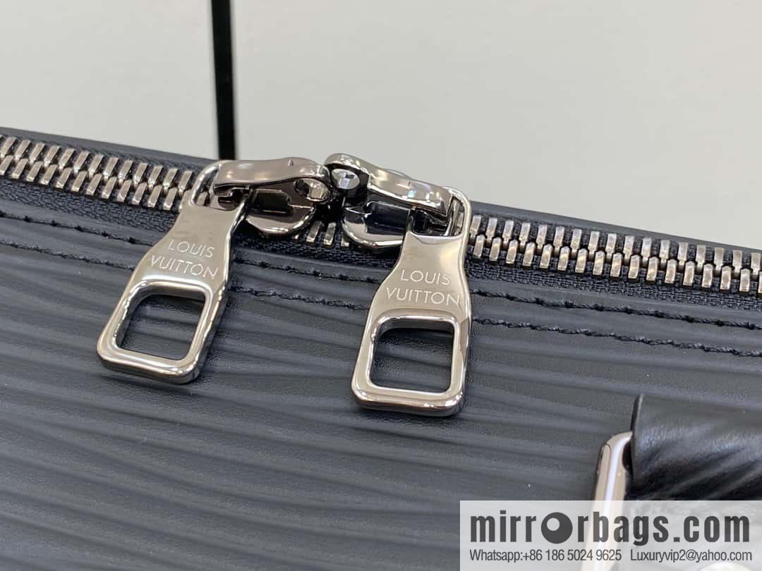 [Original order boutique] M23721 black epi full leather travel bag series, this Keepall Bandoulière 50 handbag