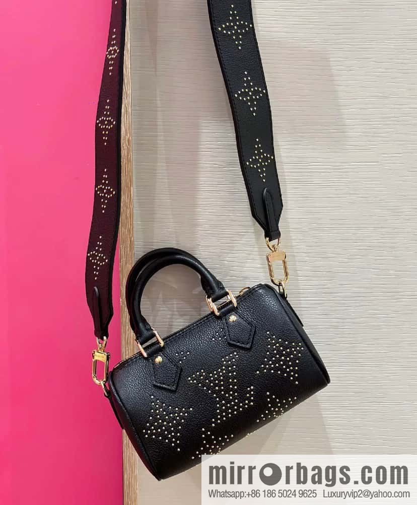 [Original single boutique] M46745 black full leather willow nail pillow bag speedy series Nano Speedy handbag